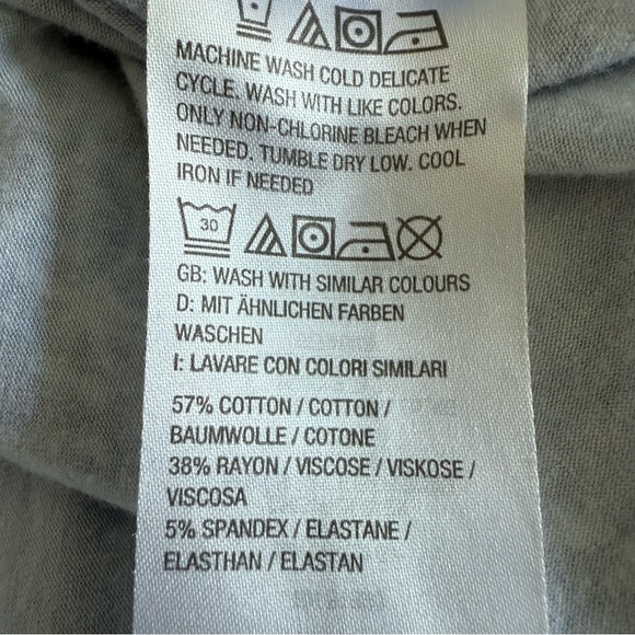 Denim & Co. printed jersey round-neck 3/4 sleeve swing top - Picture 5 of 10